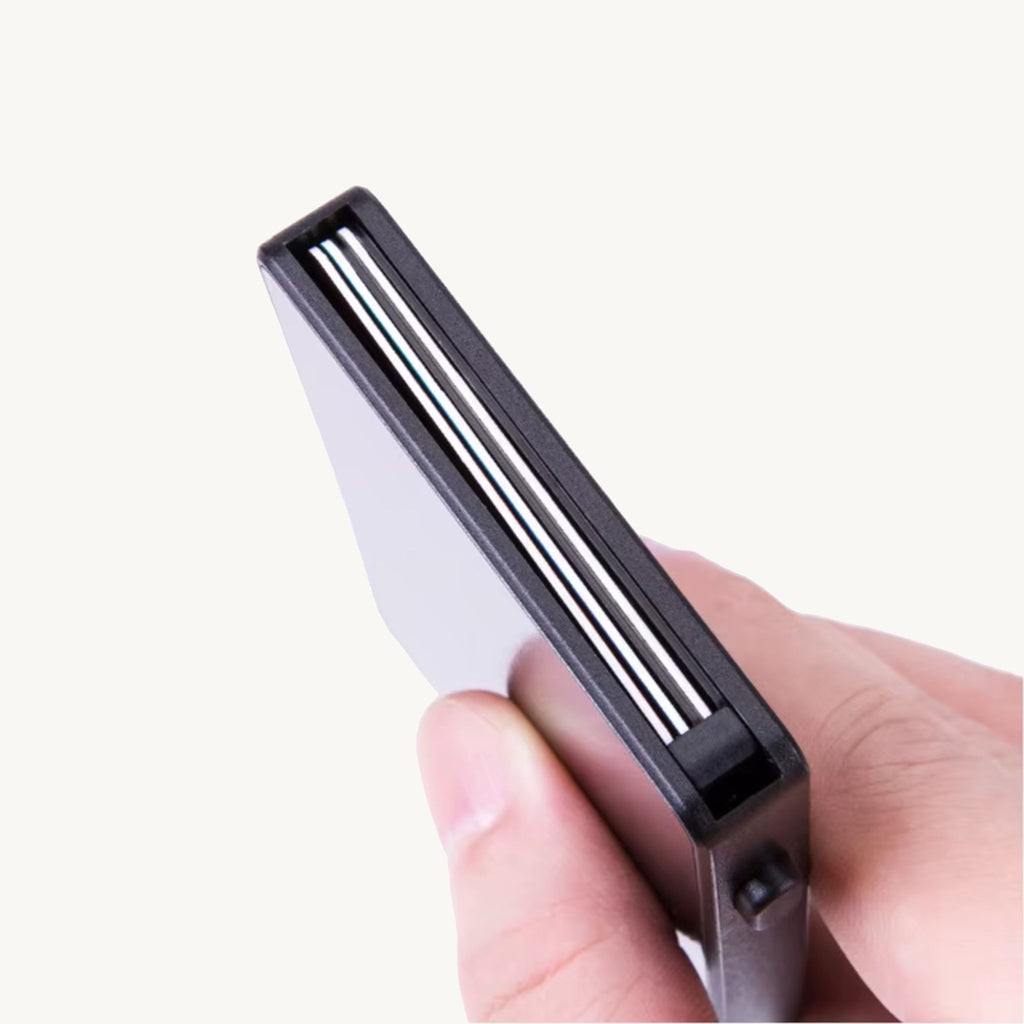 Porte-cartes automatique en aluminium