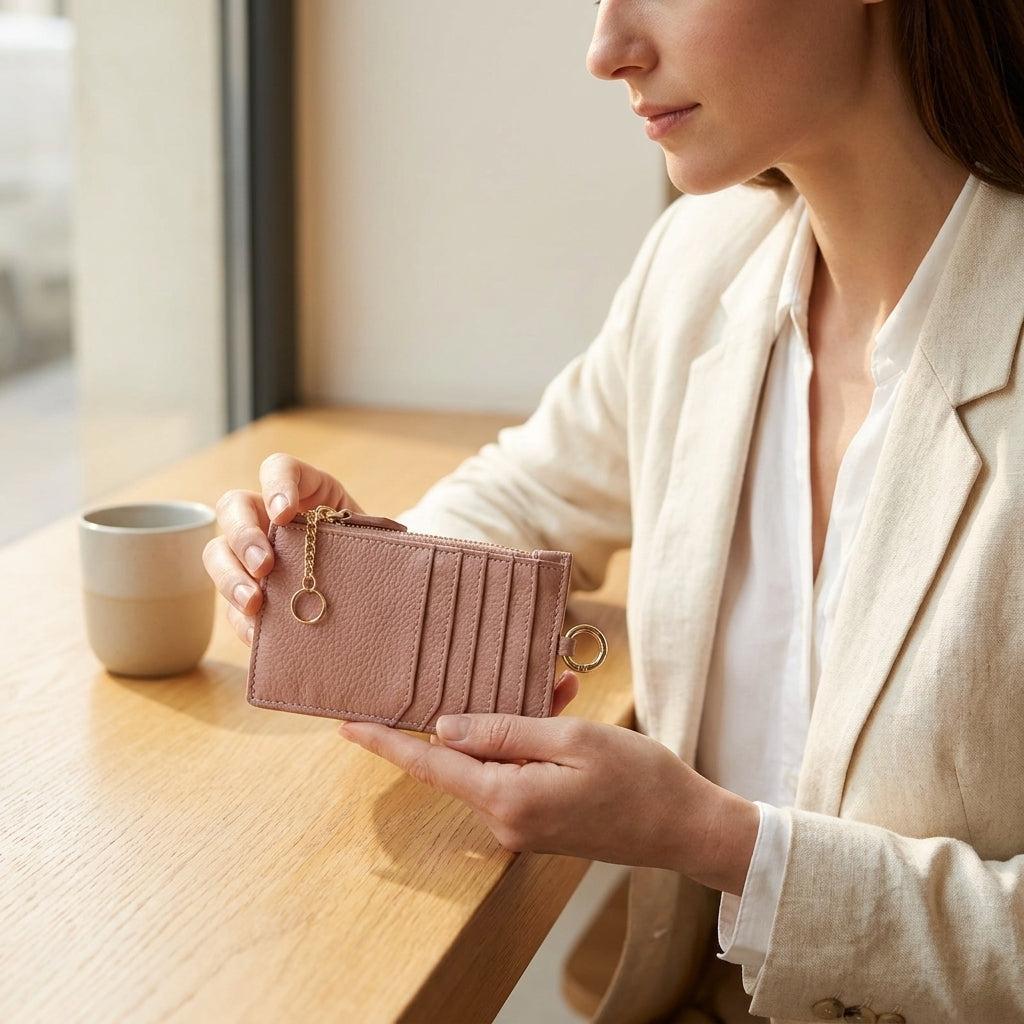 Porte-carte en cuir zippé pour femme